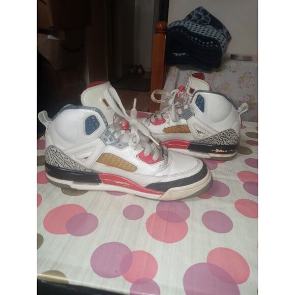 Nike Air Jordan Spizike White Cement Grey Varsity Red